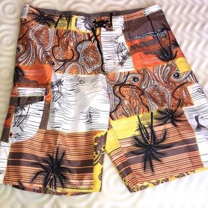 40 Billabong men’s board shorts new w/o tags
